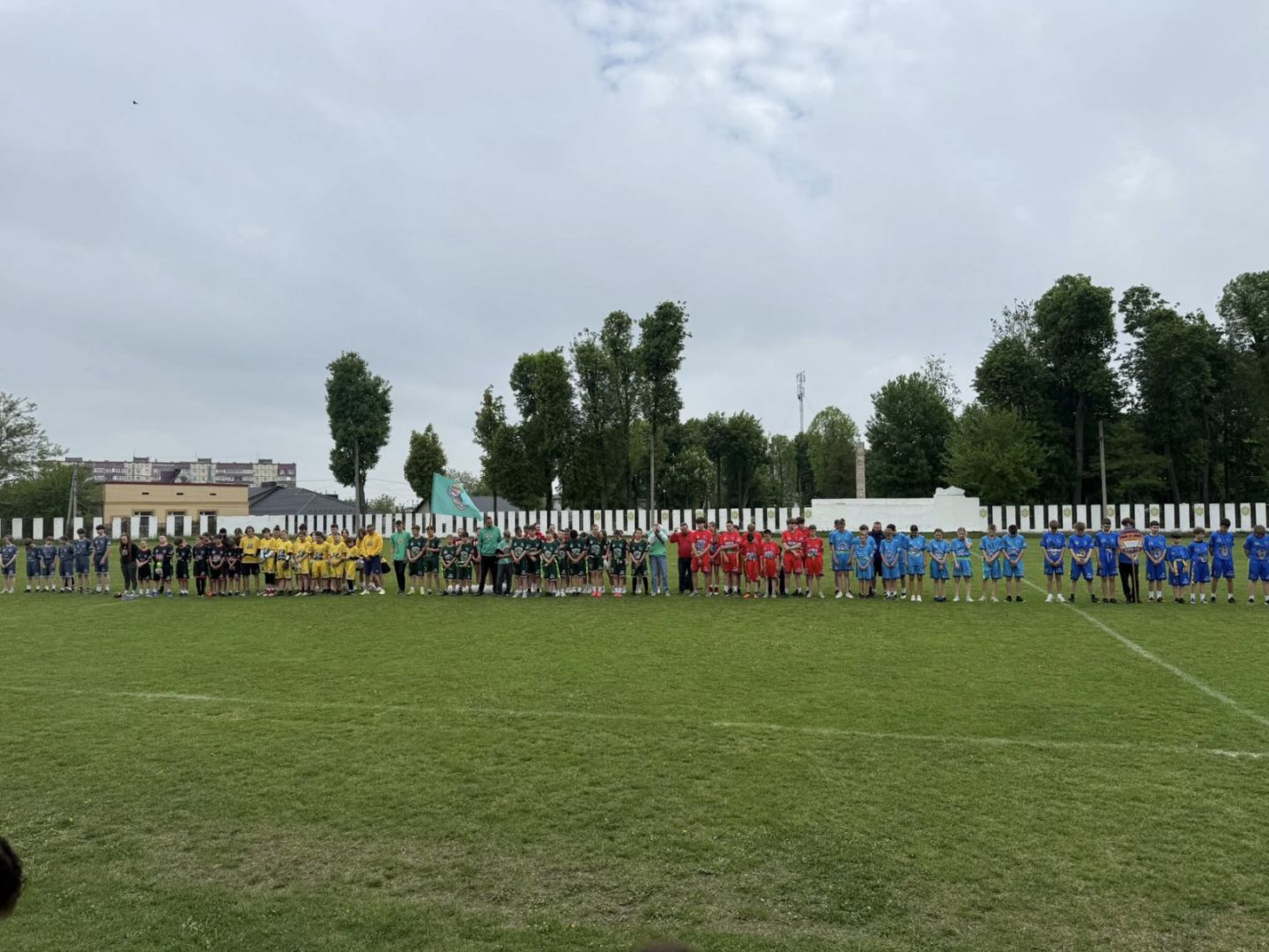 Шкільна ліга «Пліч-о-пліч» 2026 об’єднала команди з усієї Рівненщини