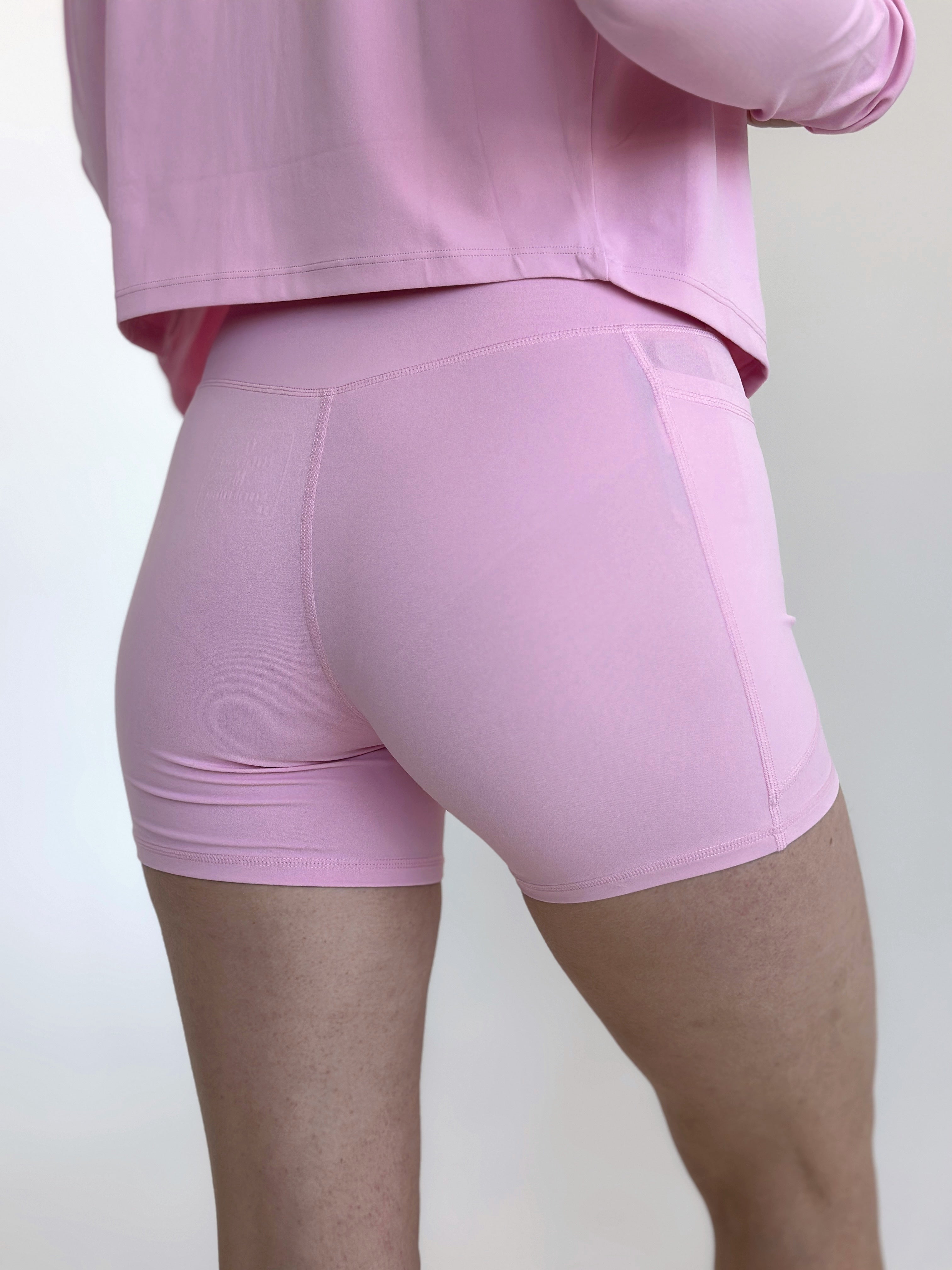 Комплект топ + кофта + велосипедки Gera 7106 7109 7110