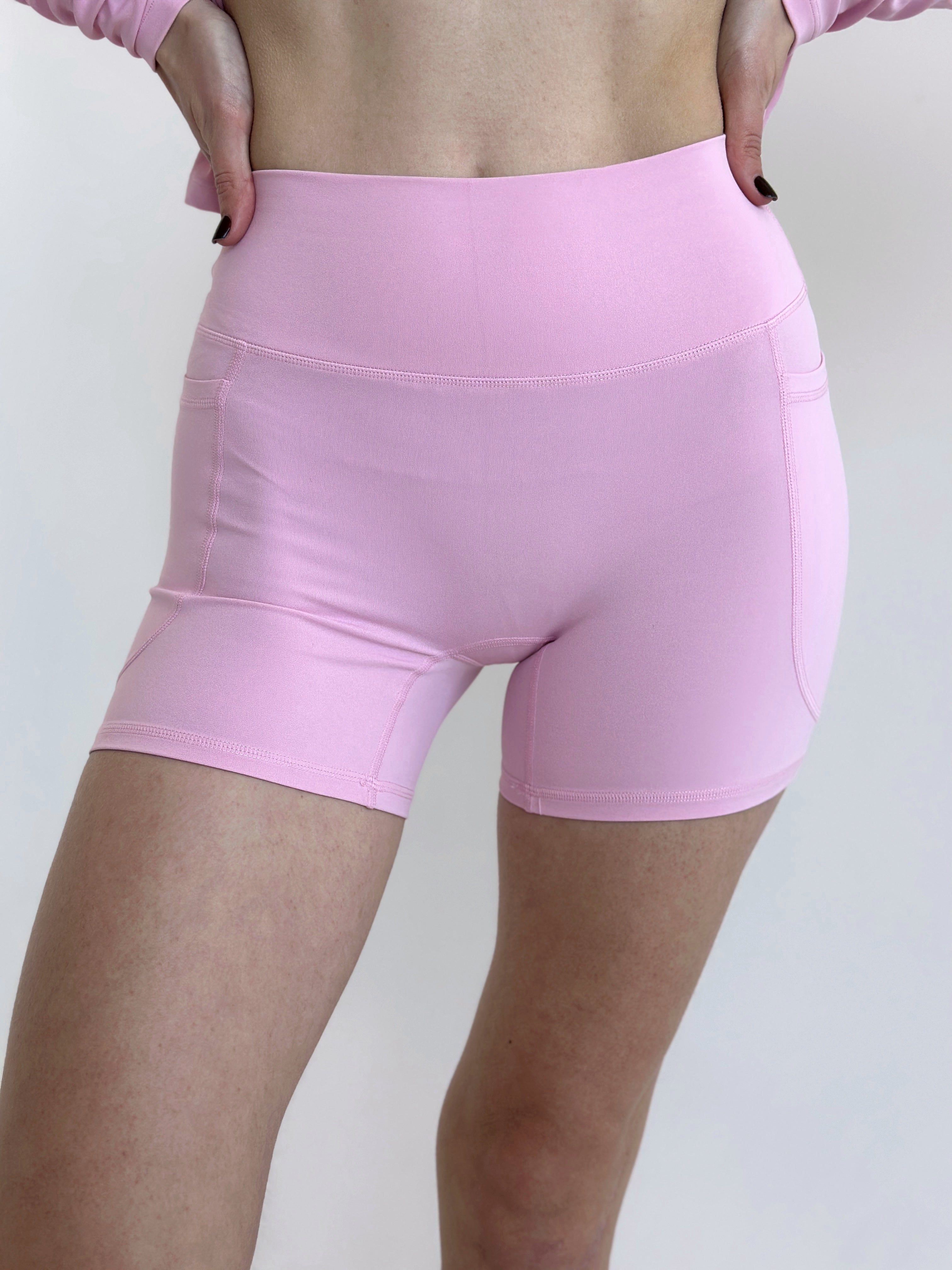 Комплект топ + кофта + велосипедки Gera 7106 7109 7110