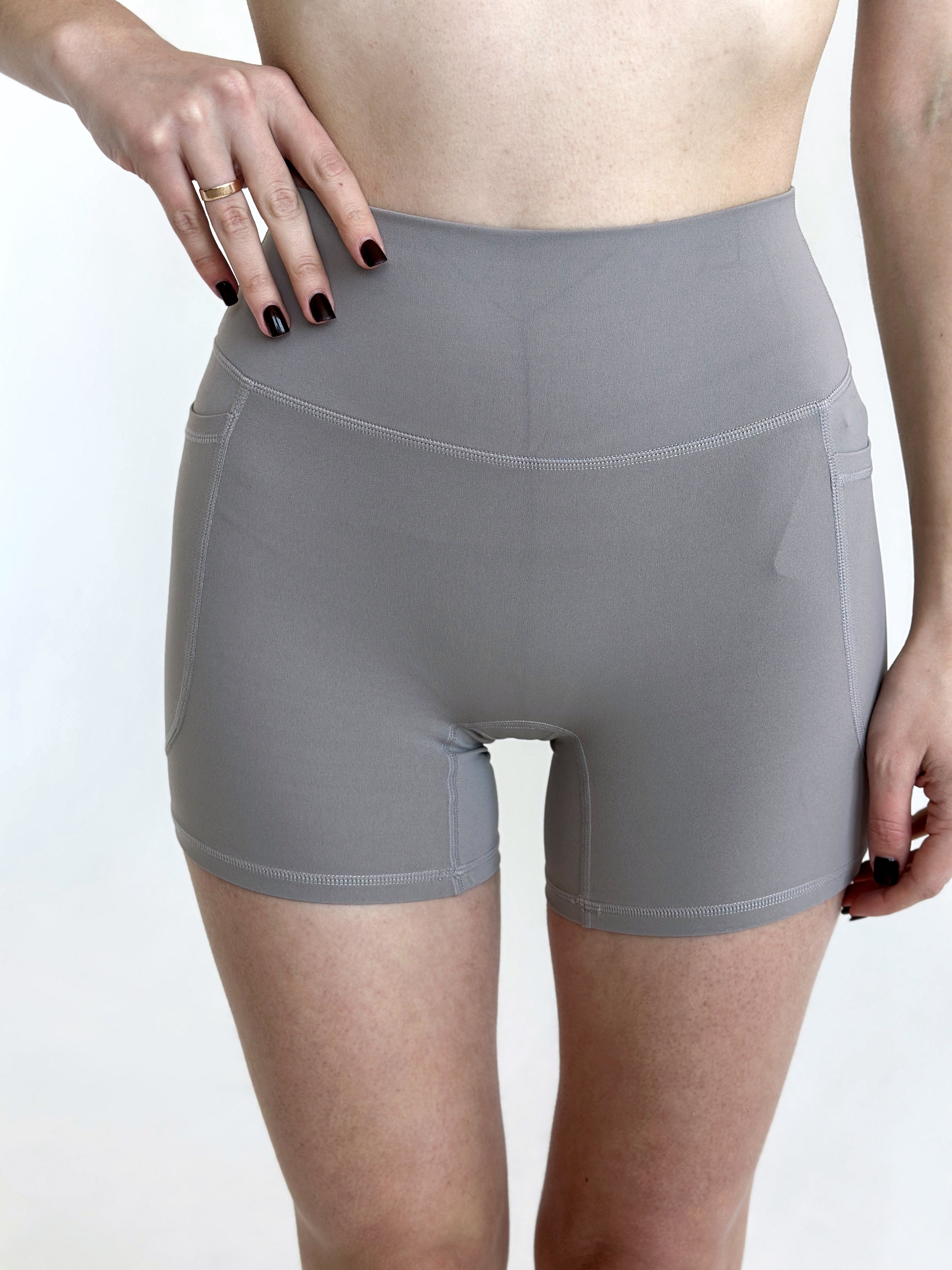 Комплект топ + кофта + велосипедки Gera 7106 7109 7110