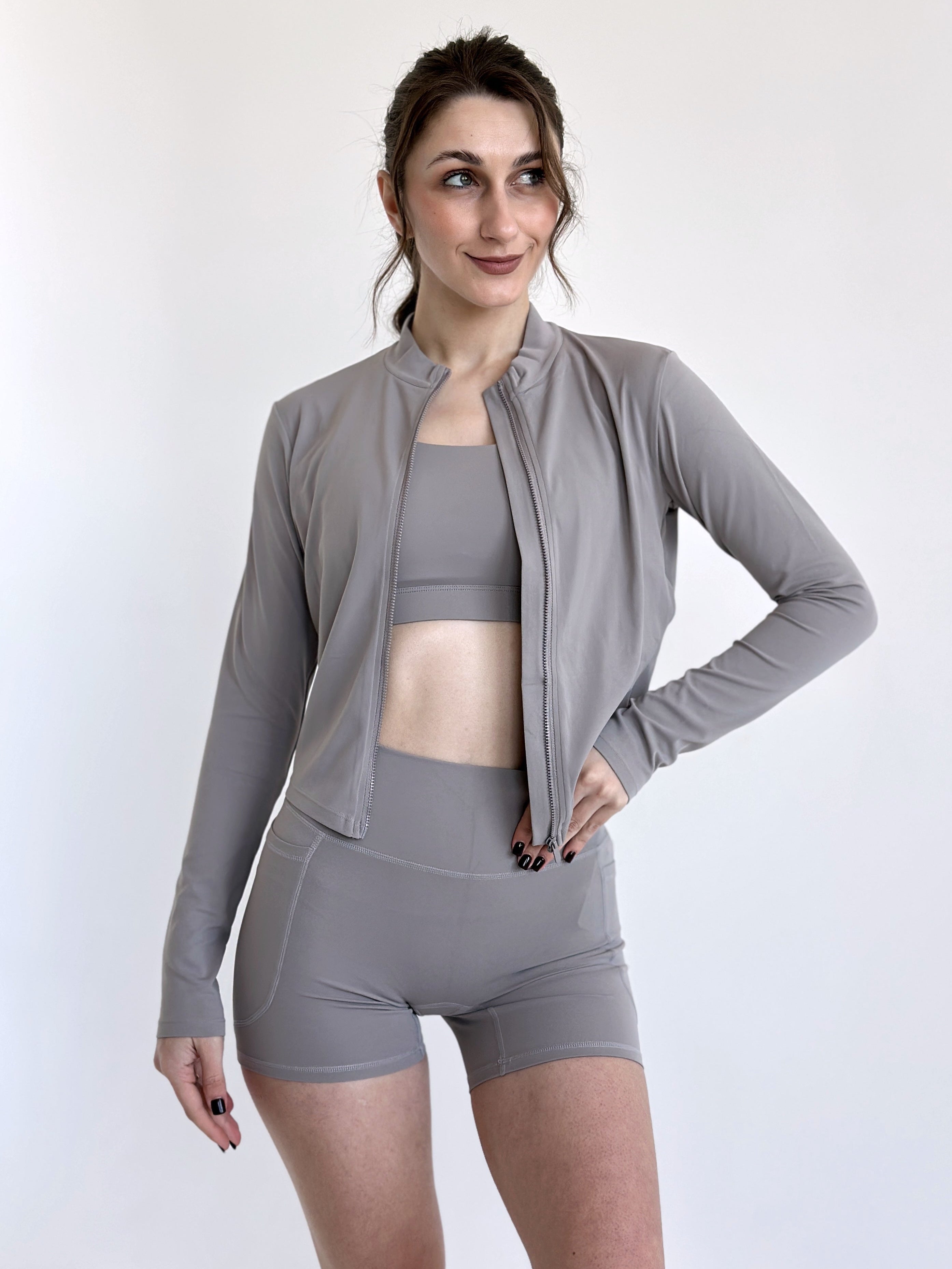 Комплект топ + кофта + велосипедки Gera 7106 7109 7110